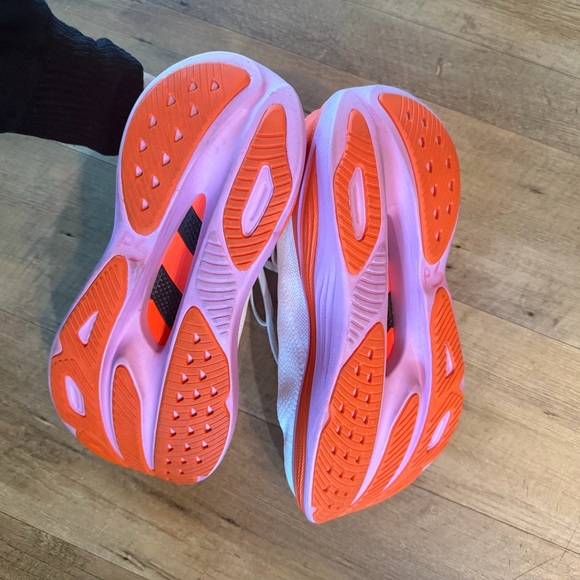 Hoka One One Skyward X women’s 10 - Picture 8 of 10